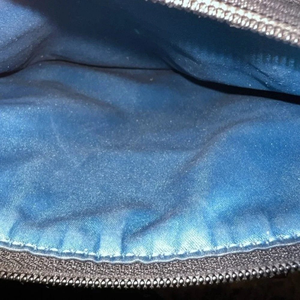 Coach Madison Art Needlepoint Swingpack‎ signature jacquard fabric leather trim.